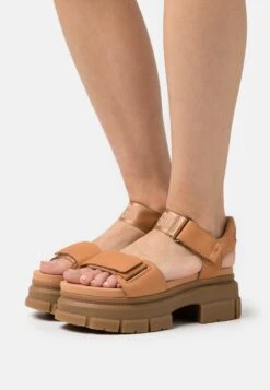 Ugg Ashton Ankle - Sandals