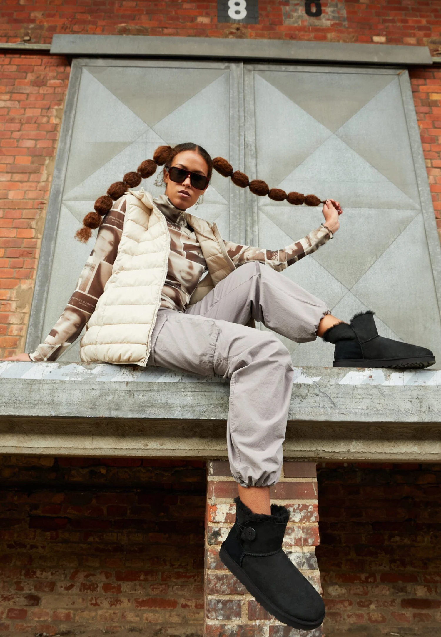 Ugg Mini Bailey Button - Ankle Boots - Black